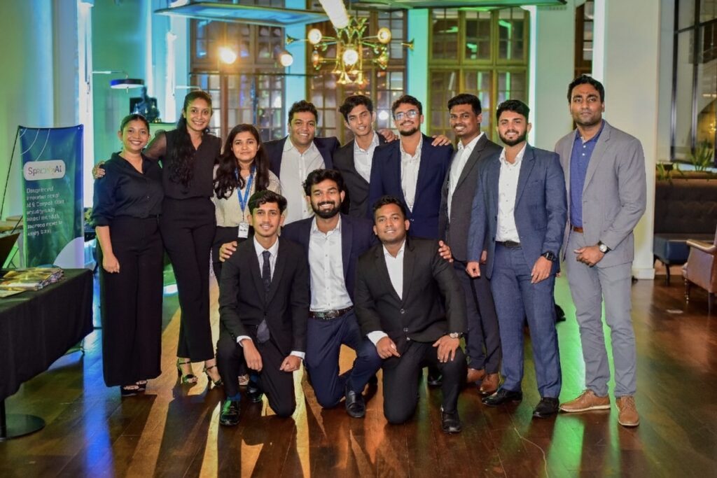 වසර 150ක ලංකා තේ ඉතිහාසය වෙනස් කරමින් SpectrifyAI හඳුන්වා දුන් නව තාක්ෂණයට තේ පර්යේෂණ ආයතනයේ (TRI) නිල අනුමැතිය හිමි වෙයි spectrifyai team (1)