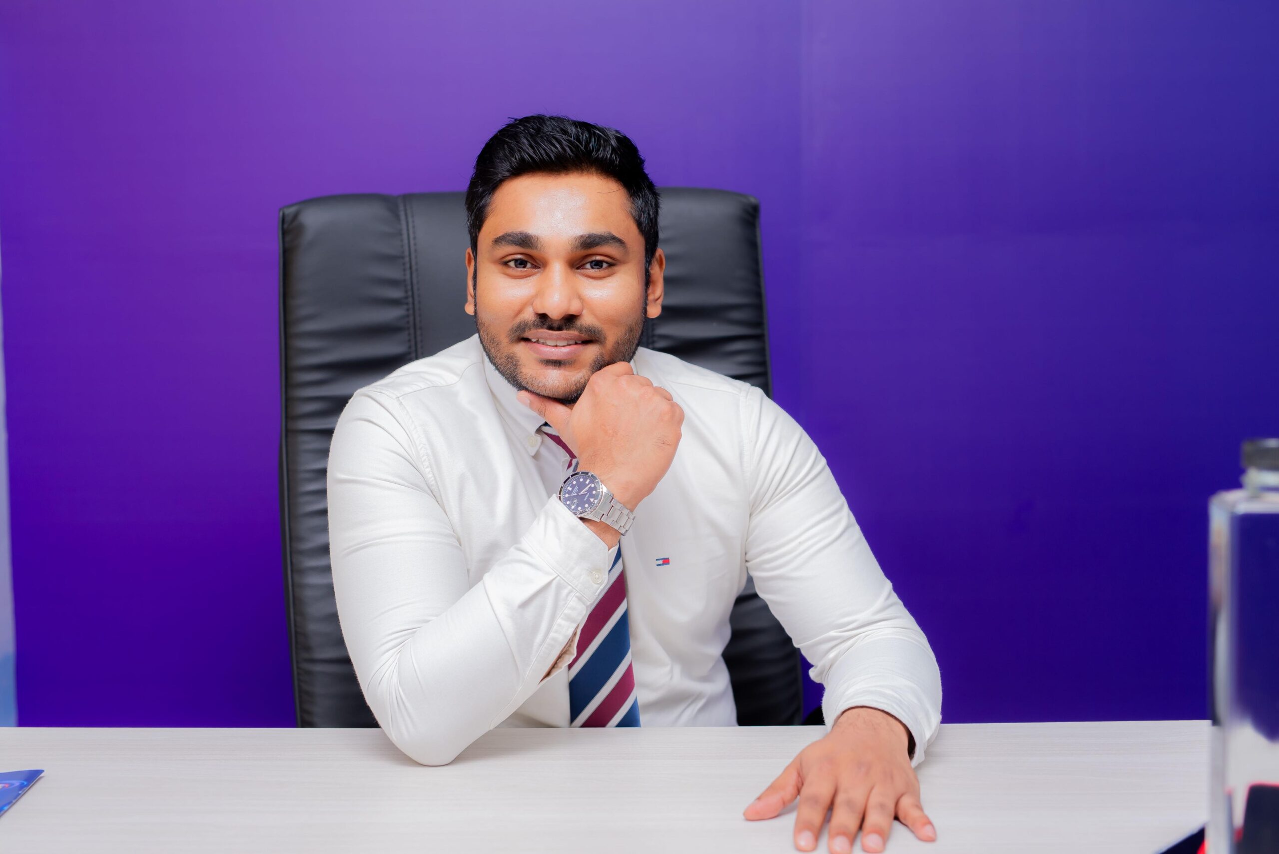 Ovin Bimsara’s purpose-driven approach gives a head start to O/L Commerce students 