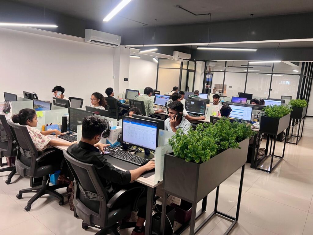 Global Vehicle Exporter AA Japan Opens Sri Lanka Office, Eyes Market Growth with its 30 Years of Expertise 1 aa japan sri lanka team