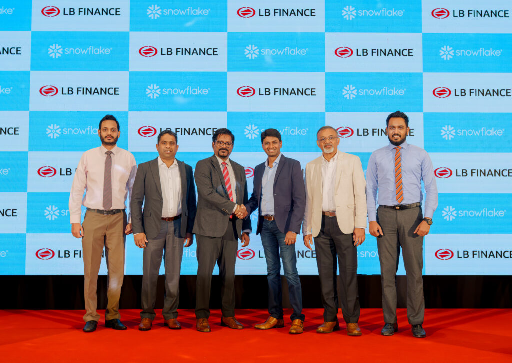 LB Finance adopts Snowflake to transform into an AI-powered financial Institution chethana kahandugoda, chief information officer, lb finance plc, with the snowflake and altria consulting team