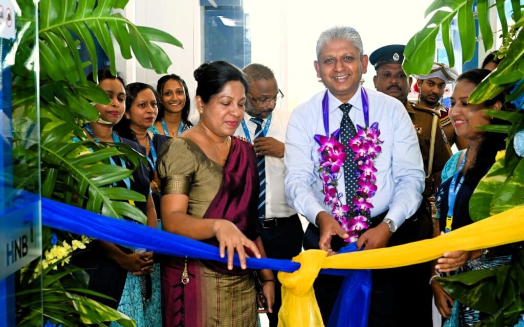 hnb bandaragama customer centre relocates to new facility 1
