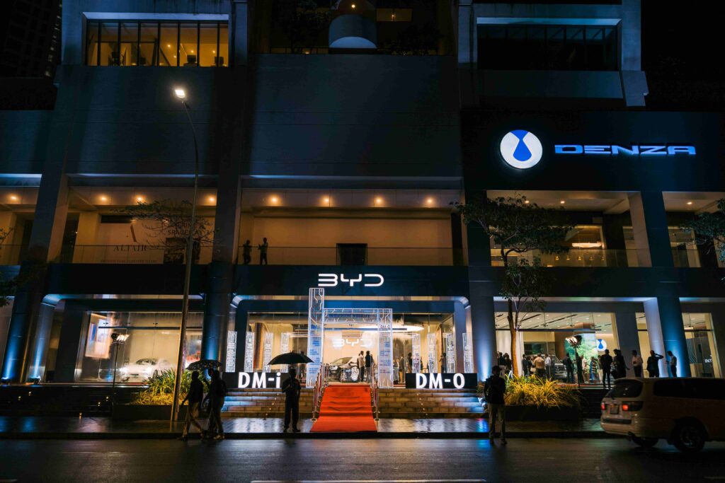 BYD සහ DENZA වාහනවලට පමණක් විශේෂයෙන් වෙන් කරන ලද Altair ප්රදර්ශනාගාරය JKCG Auto විවෘත කරයි altair img1