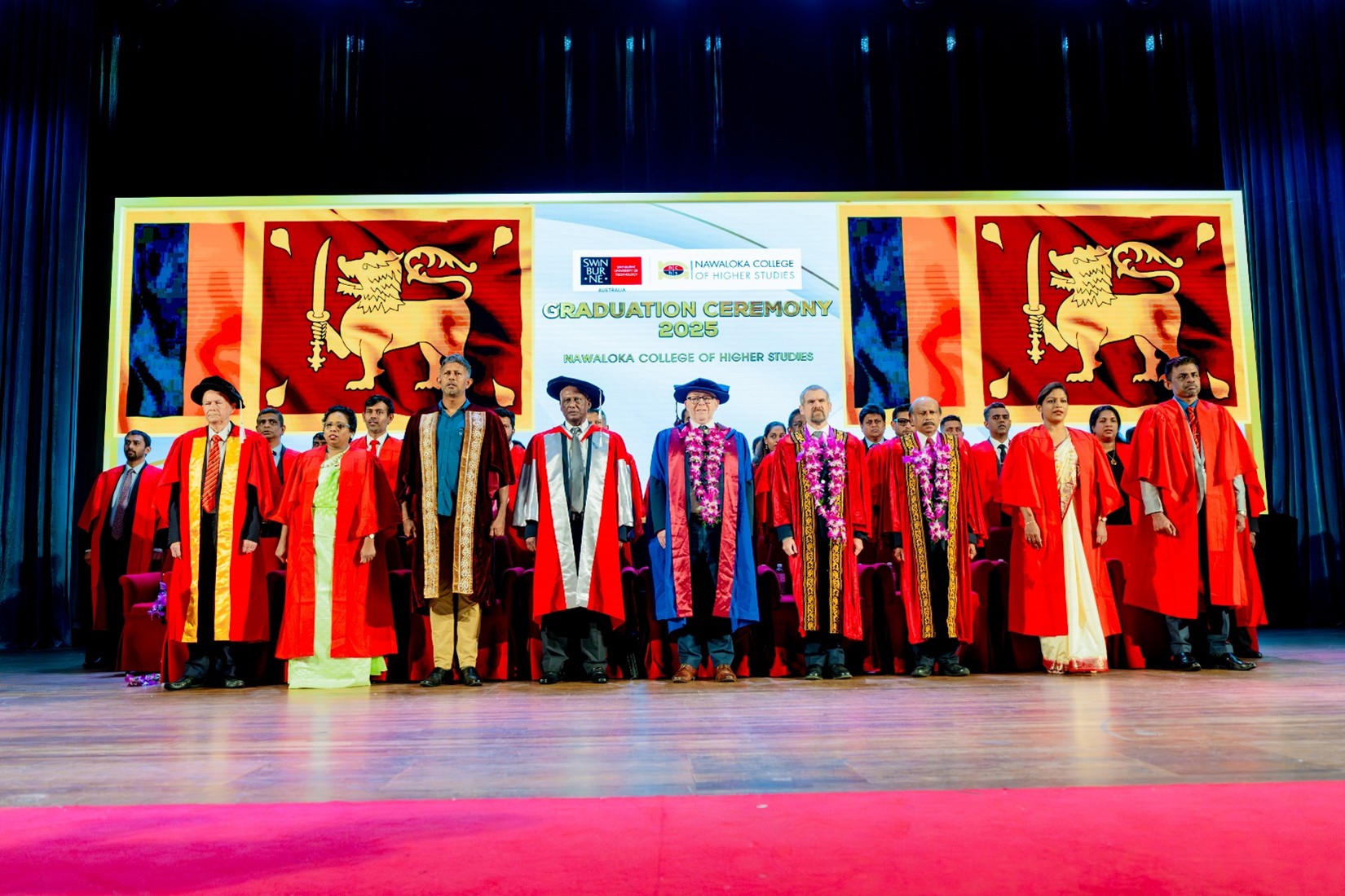 නවලෝක උසස් අධ්‍යාපන ආයතනයේ සහ ඕස්ට්‍රේලියාවේ, Swinburne University of Technology, Australia වාර්ෂික උපාධි ප්‍රදානෝත්සවය මෙම වසරේදීත් සාර්ථකව පැවැත්විය