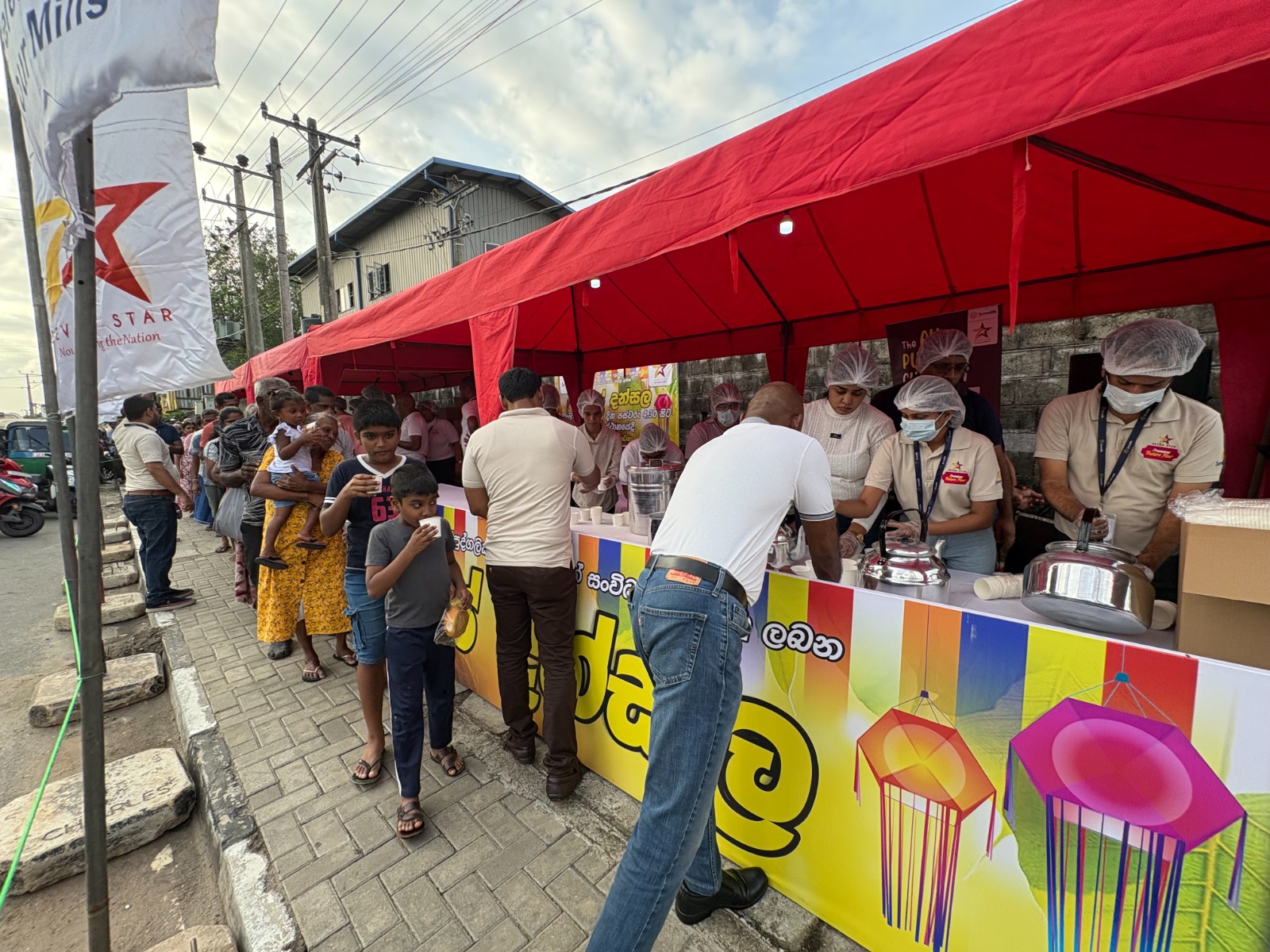 Celebrating Vesak, Serendib Flour Mills Serves Community Through Dansala at Orugodawatta